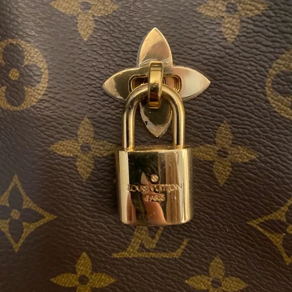 Louis Vuitton flower zipped tote MM handbag - Picture 16 of 16